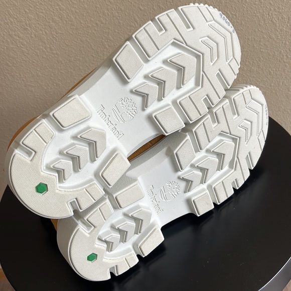 Timberland Greyfield Lug Boots in Wheat - Picture 9 of 11